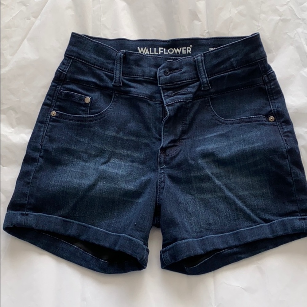 Junior denim shorts